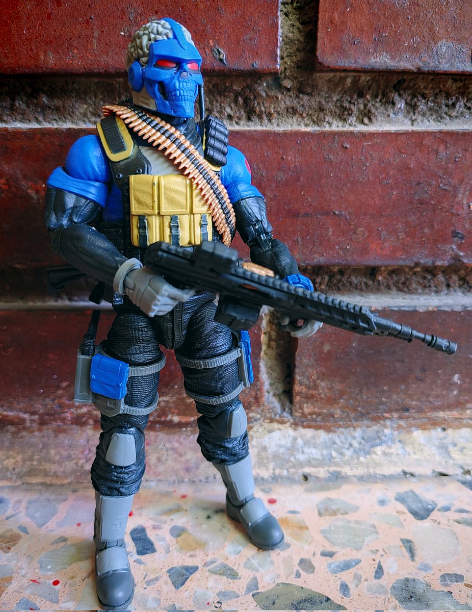 Pixel_2_Pixel's tweet photo. Siempre me gustaron estas unidades de #Cobra: con ese casco podría ser un personaje de #MortalKombat.
#GIJoe #GIJoeClassified #RangeViper https://t.co/jLQRF4tSF2