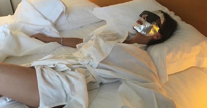 xbabyivy's tweet photo. me at home refusing to date and just expecting the love of my life to find me https://t.co/DgXUHVNWqF