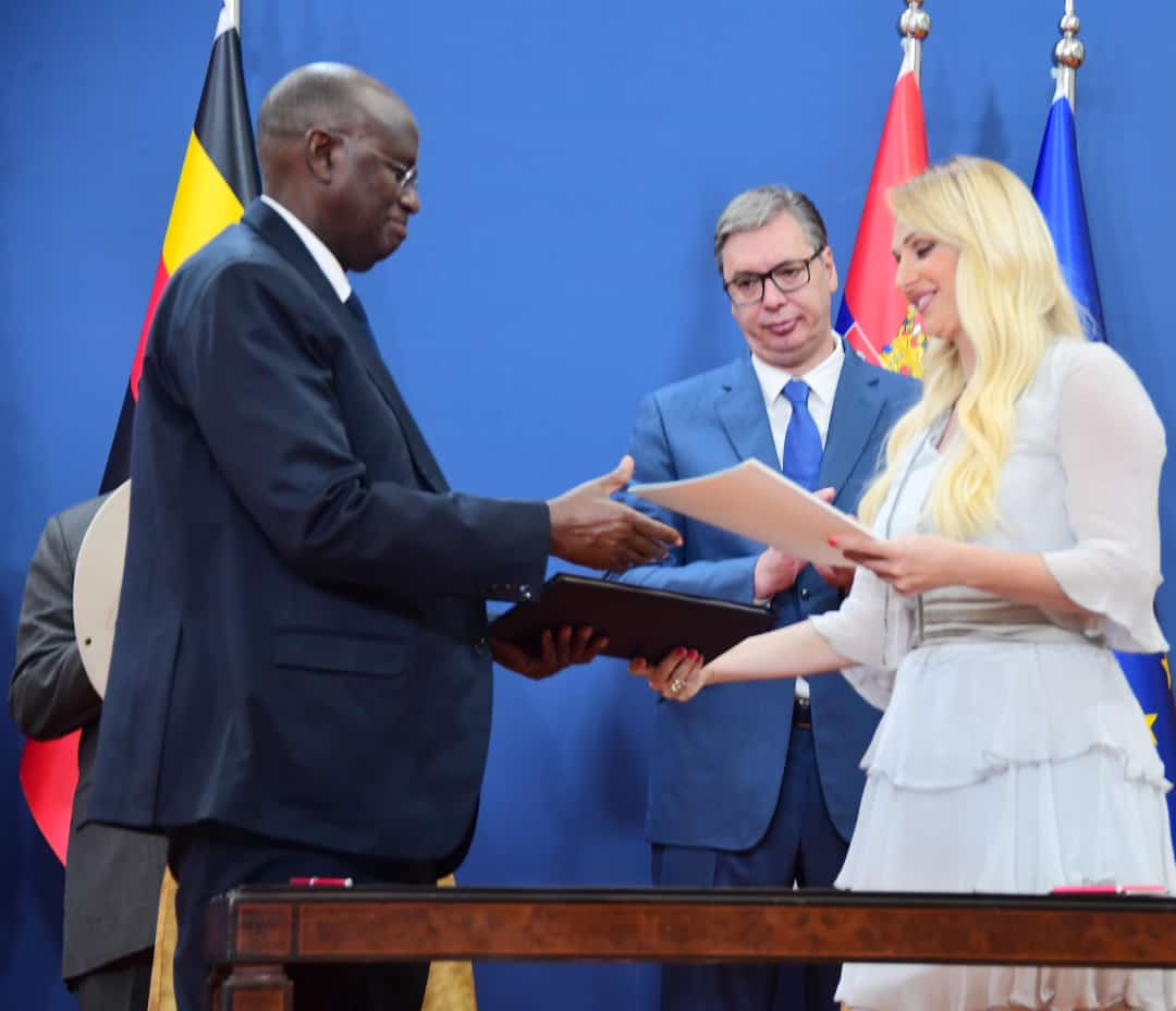 DrRwamiramaBK's tweet photo. Attending the Serbia- Uganda business meeting and also participated in the signing of an MoU under @MAAIF_Uganda. Serbia intends to add value to Coffee, Tea and Cocoa. 

Value addition to our agricultural produce creates more quality and adequate demand for the products https://t.co/QDHy2ZoW5N