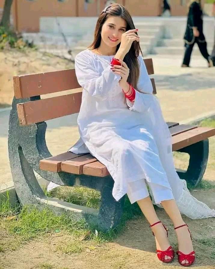 AIwithJames's tweet photo. دل دو گے یا واٹس ایپ نمبر 🙄 https://t.co/EB0xb0BFBy