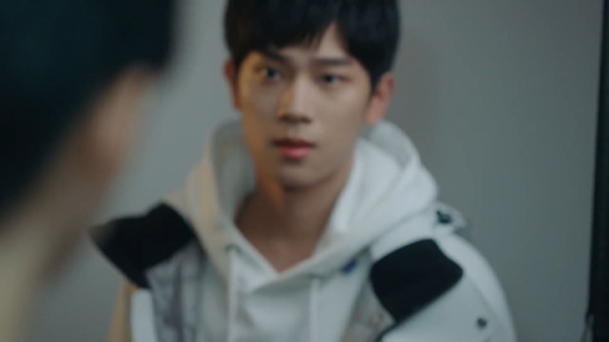 Lily_SH_Lily's tweet photo. Best moment for me....!!🥺😭❤️ 

#StayWithMe #StayWithMeEP13 #Chinesebl #bl https://t.co/qQTdJt8Yjz