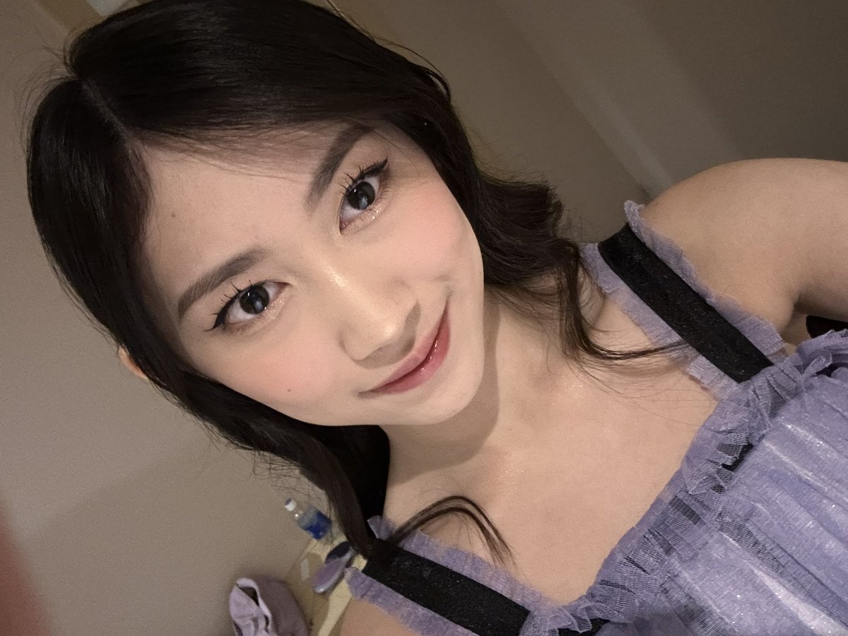 C_JessiJKT48's tweet photo. berapa banyak warna ungu yang bisa kamu temukan https://t.co/F5samiNFeS