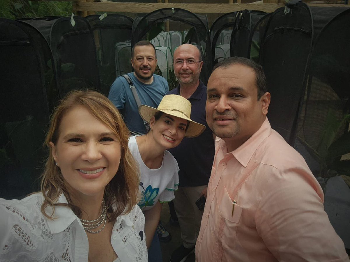 EmbPanTurquia's tweet photo. El hermanamiento entre las ciudades de Penonomé y Konya, sella un pacto de la biodiversidad sin precedentes, conectando al Mariposario de Cerro La Vieja, donde se crían las crisálidas que viajan después a Türkiye, con el Jardín Botánico de Konya. https://t.co/Gb7fGK4C55
