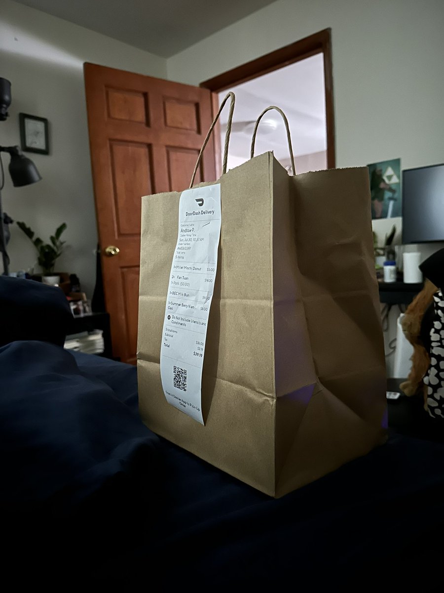 woke up to this bag of takeout from my fav place that my bf quietly placed on my bed like an Easter basket