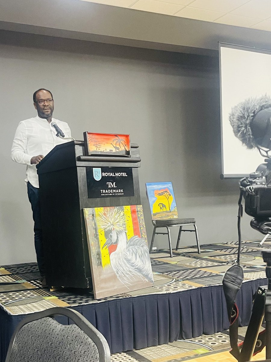 UnitedBlackPepo's tweet photo. 🖤❤️💝2/4:From 2015-2023/05/01st , Honourable @KayceeMaduYEG has led the fight destined to activate & sustain the systemic change conducive to improved living conditions of every Black Person living in Alberta. #UBPC #Yeg #AB #Yegpoli #Abpoli #Edmonton #Alberta #Cdnpoli https://t.co/tmk1rm07Yl