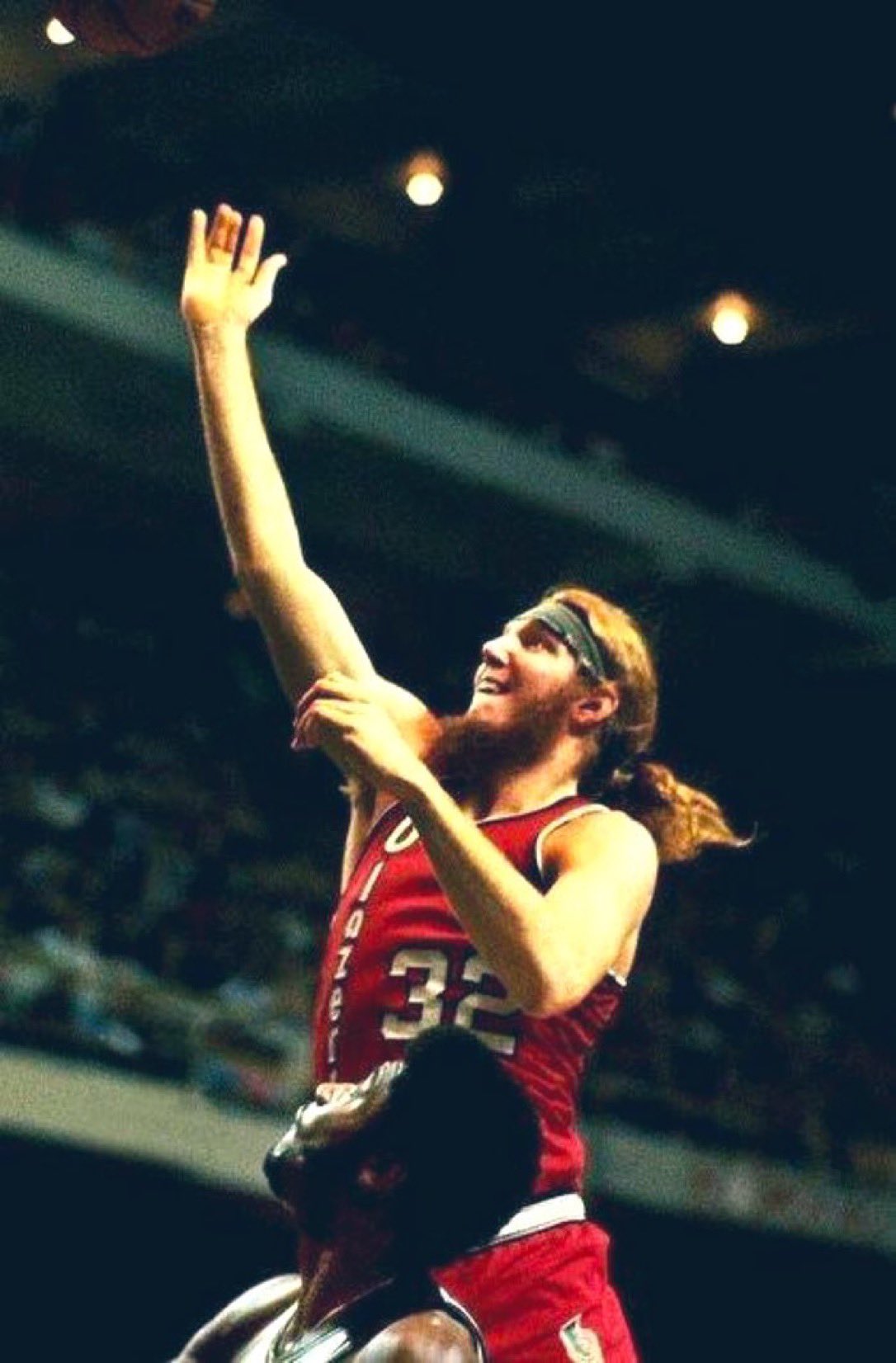 Super 70s Sports on X: Bill Walton smoked so much weed in 1979 he wore  these goggles for an entire month because he thought he was from the  future.  / X