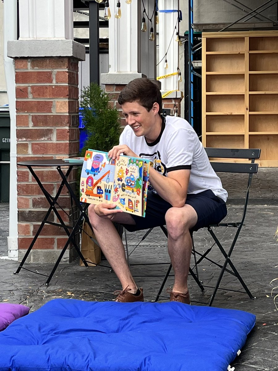 ONE MORE STORY TIME AT 1PM WITH COUNCILLOR LINDEN CRAIN! COME CHECK IT OUT! 🚗🚙🚗🚙🚗🚙🚗🚙