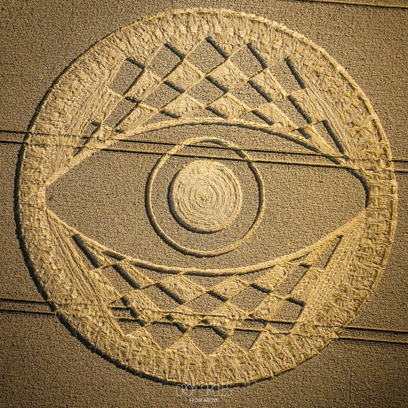 alikosmo's tweet photo. NUEVO CROP CIRCLE EN REINO UNIDO .

16° Nuevo #CropCircle es reportado en #KittsLane #WestMeon #Hampshire #ReinoUnido el día 30 de #Julio del 2023 .

#Youtube : https://t.co/ePk8W9H8YB

#ALIENSAVKOSMOS https://t.co/YUKKPRIpPO