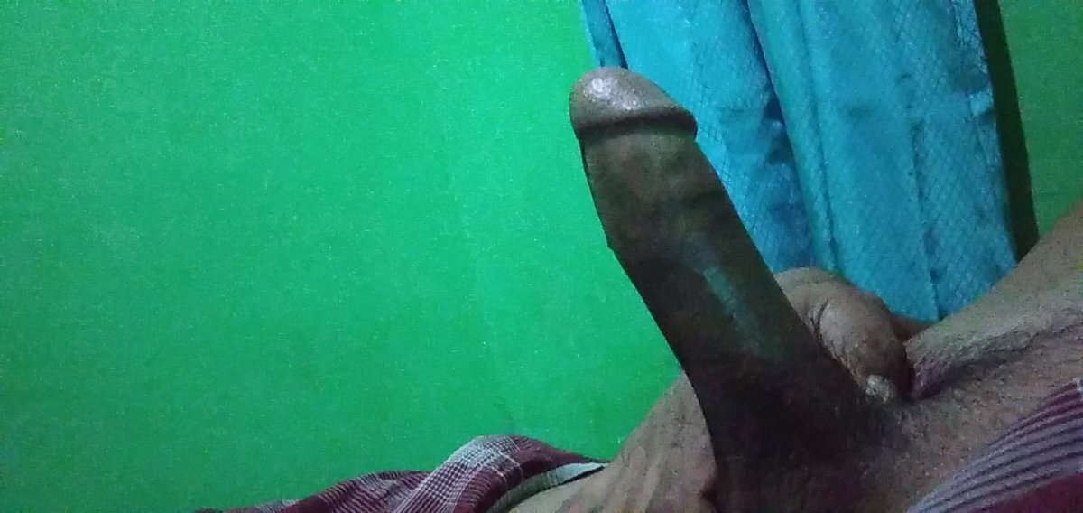 Muhamma76184659's tweet photo. Senjataku selalu hidup setiap hari. 
Rasa ny inggin memasukan ke dalam memek ny sampai coorot ke slam.. 😘😘 https://t.co/9VtJ7lAzwt