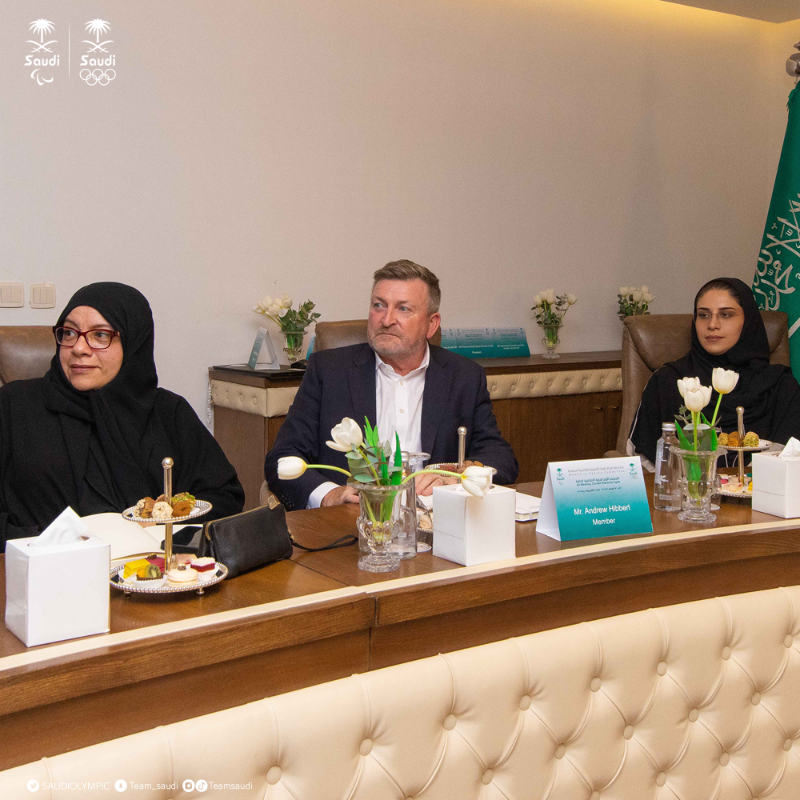 TeamSaudi's tweet photo. صاحبة السمو الملكي الأميرة ⁦@rbalsaud⁩ تترأس الاجتماع الأول للدورة الانتخابية للجنة رياضة المرأة افتراضياً بحضور جميع أعضاء اللجنة 

التفاصيل 👇

HRH Princess Reema bint Bandar chairs the Women In Sports first meeting in the current elections cycle

Details 👇