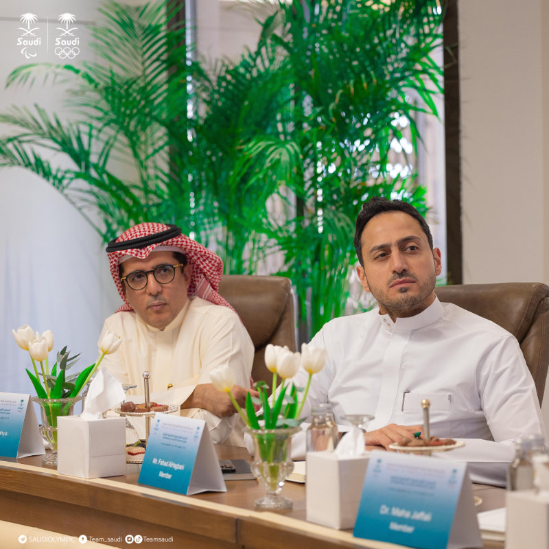 TeamSaudi's tweet photo. صاحبة السمو الملكي الأميرة ⁦@rbalsaud⁩ تترأس الاجتماع الأول للدورة الانتخابية للجنة رياضة المرأة افتراضياً بحضور جميع أعضاء اللجنة 

التفاصيل 👇

HRH Princess Reema bint Bandar chairs the Women In Sports first meeting in the current elections cycle

Details 👇