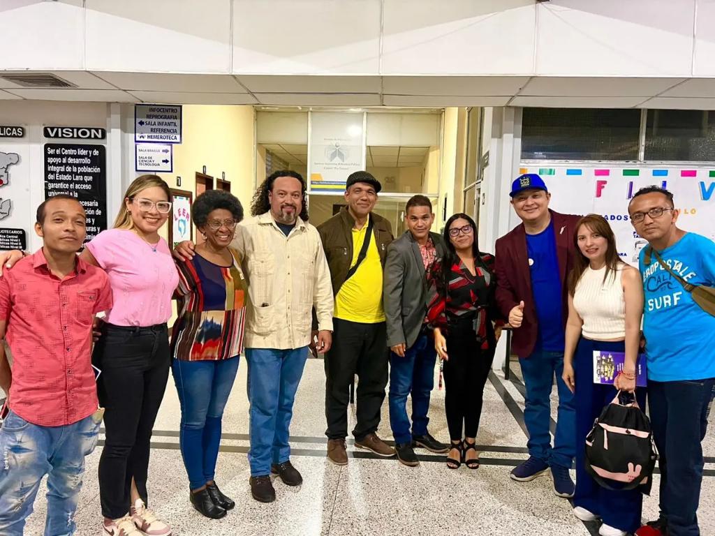 📸|| Equipo de Agitación Propaganda y Comunicación #APCLara sostuvo reunión de trabajo encabezada por el Secretario de la Vicepresidencia de Comunicación y Asuntos Electorales del PSUV <a href="/SierraCarlosVEN/">CARLOS SIERRA</a>, para la organización, planificación y despliegue en los 9 municipios de Lara.