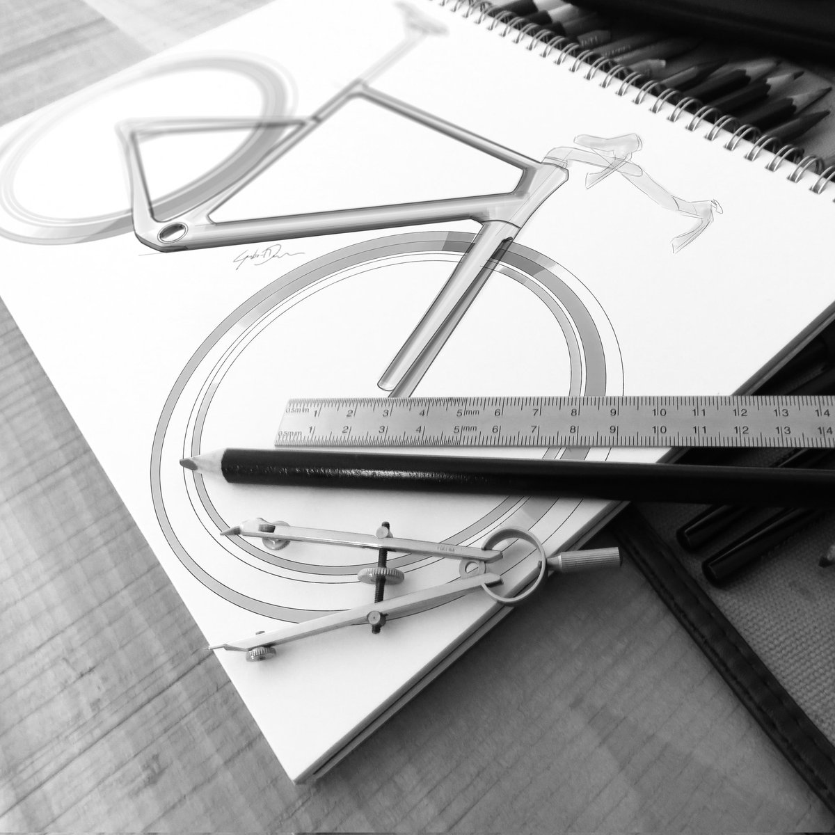 delfino_design's tweet photo. Estudos da Univox 🚵‍♂️✍
#design #industrialdesign #sketchaday #sketchbook #sketch #idsketch #graphicdesign https://t.co/sSJxNk5IPA