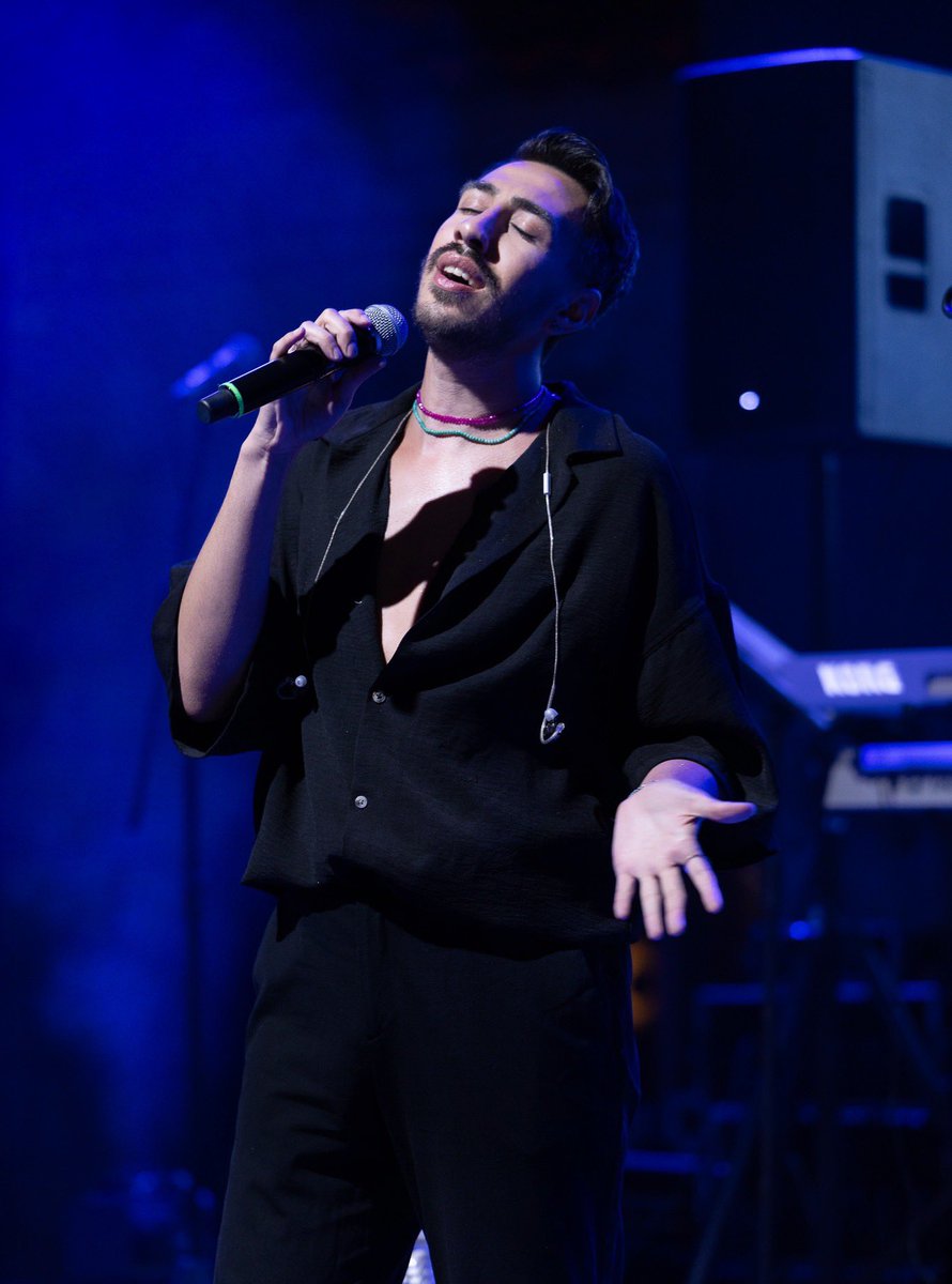 anlyter's tweet photo. Rüya gibi bir alaçatı gecesinden 🤍🎶 https://t.co/9uKeY9pxDD