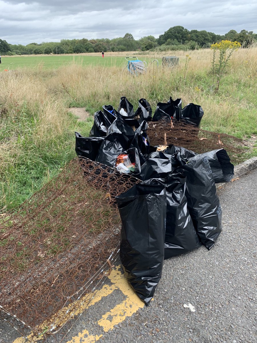 carolineg (@capelrd) on Twitter photo <a href="/Flats_Pickers/">WansteadFlatsPickersCollective</a> 25 bags. Two decayed mattresses. 16ish pickers. Summer is here and the litter picking is easy! <a href="/Flats_Pickers/">WansteadFlatsPickersCollective</a> 25 bags. Two decayed mattresses. 16ish pickers. Summer is here and the litter picking is easy!