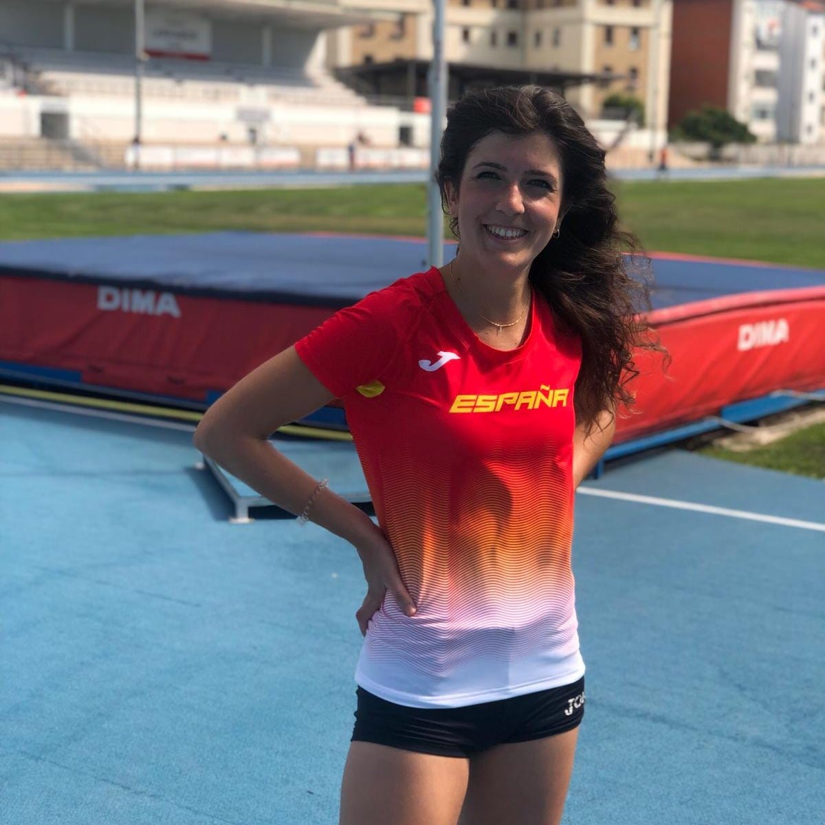 Hoy se ha retirado la saltadora navarra Izaskun Turrillas <a href="/izasturrillas/">Izaskun Turrillas Bueno</a> , campeona de España en PC en 2021, 7 medallas más en campeonatos de España, 1.83 en 2019 de marca personal.
Izaskun, enhorabuena por tu carrera deportiva, muchas gracias por tu esfuerzo, te deseo lo mejor.