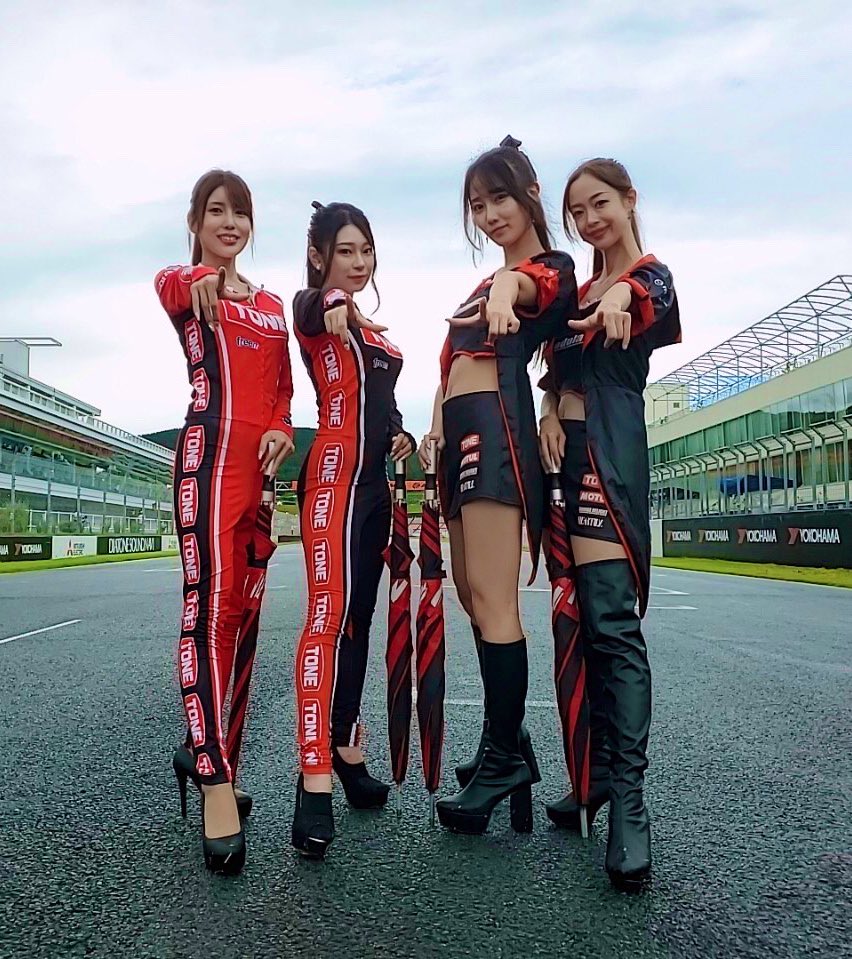 Hitomin_0122's tweet photo. #S耐 第4戦5時間耐久レース決勝
65号車無事完走4位フィニッシュでした!
連日猛暑のサーキットの中、
YouTubeライブ、SNSでの応援
皆様ありがとうございました✨😊
65号車の次戦は10月岡山です!
#supertaikyu #OVERDIVE #ハーテリーデライトギャルズ #RQ #レースクイーン #odula
#TONE #制動屋 https://t.co/FI1ydZUXUN