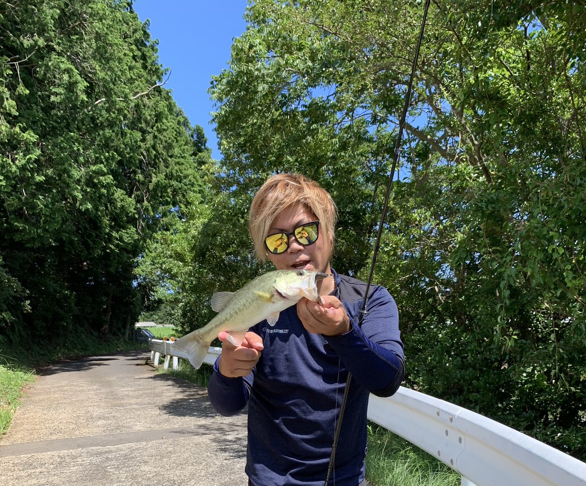 BassBaka7's tweet photo. 今日は3時間の釣行‼️
今日もめっちゃ暑かった💦
 そして帰りはびくドン😂😂
 #JACKALL
#RAID https://t.co/hoAE5o1pJ8