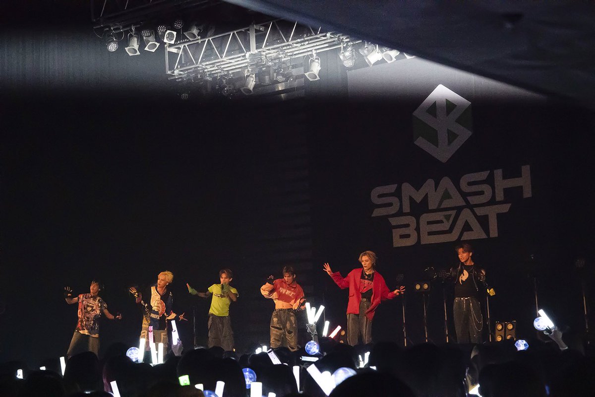 Emo_miu's tweet photo. 【ONE N' ONLY＆BUDDiiS】カンテレの音楽イベント「#SMASHBEAT 2」に出演[ライブレポ]🌞🤍💛🔥

⏬ 「みんなのことめっちゃすっきゃねん！」「ライブはデートやで！」
https://t.co/G4yMd8Y3Xn

@onenonly_tokyo @buddiis #ONENONLY #ワンエン #SWAG #BUDDiiS #バディーズ #バディ #EBiDAN #Emomiu https://t.co/EjmoWLOhdI