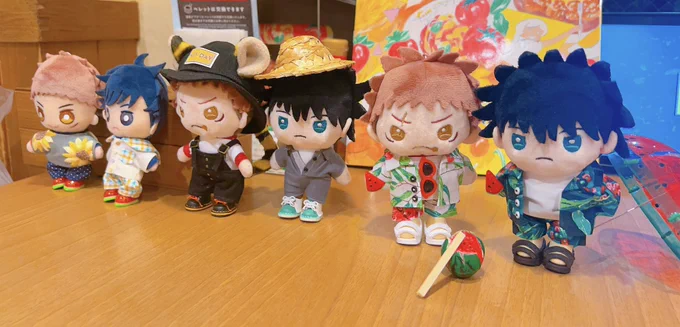 や、ここすに行くなどしたぬい服もたくさん買えて大満足〜!!!ハピ!!本誌ツラ!!!!!