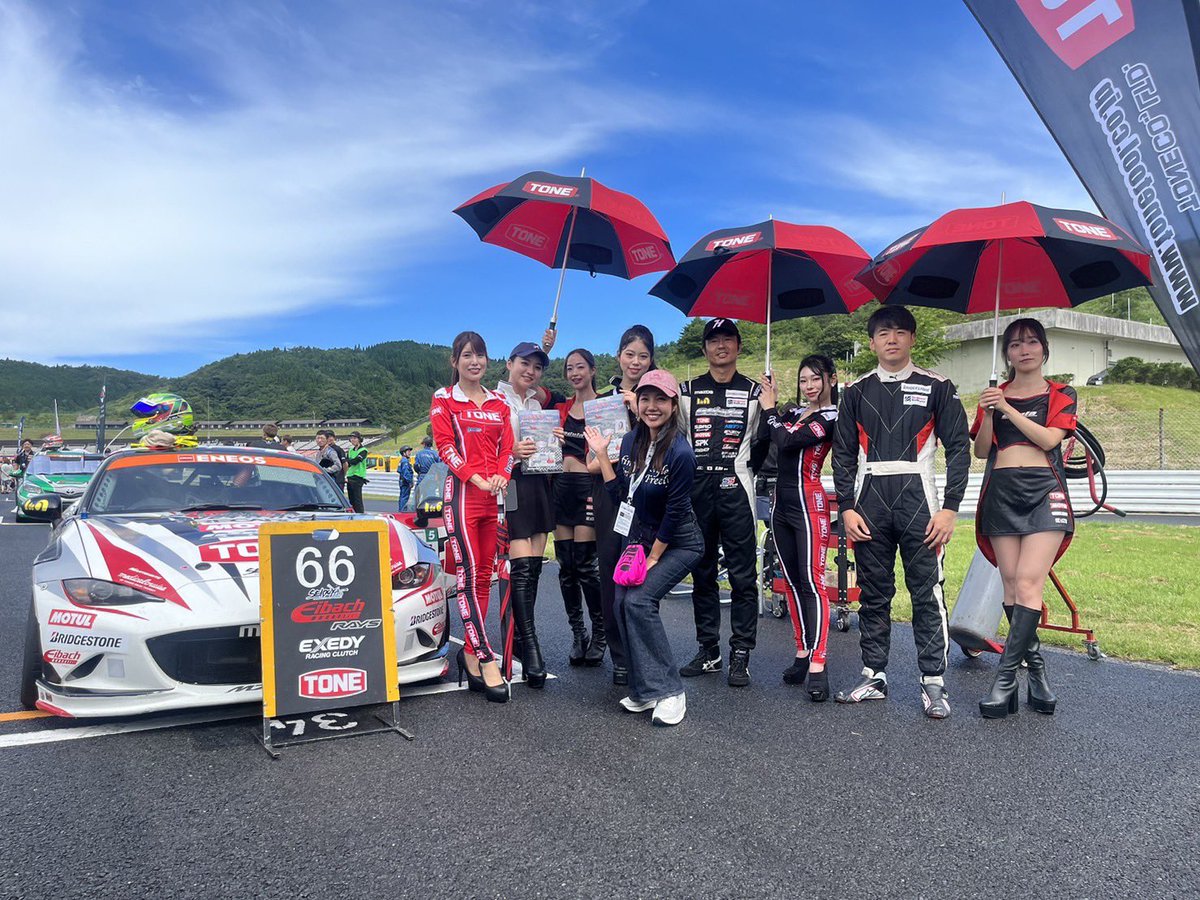 pulama_official's tweet photo. #オートポリス #S耐
#OVERDIVE
#ハーテリーデライトギャルズ
#仁美 (@Hitomin_0122 )
#丹内芽衣(@mei_tannai )
65号車 ❤️🖤
応援ありがとうございました✨
#odula #65号車
#RQ #supertaikyu #レースクイーン
スカイクルーズアテンダント
橘未桜@pulama_mio
浅美蓮@asaming_time https://t.co/l4kdyFmr8t