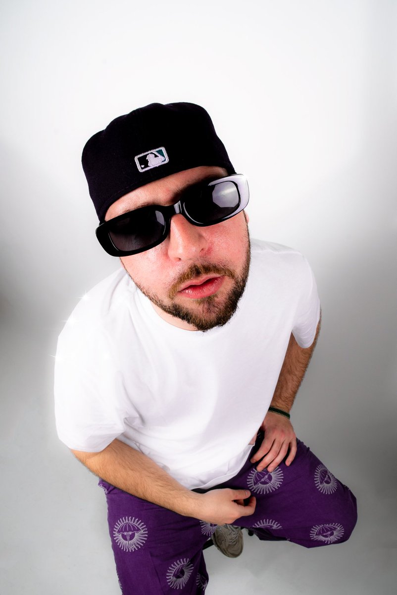 callmeluxpls's tweet photo. Photo, vidéo, montage peu importe je suis chauuud https://t.co/MR1sZdqN50