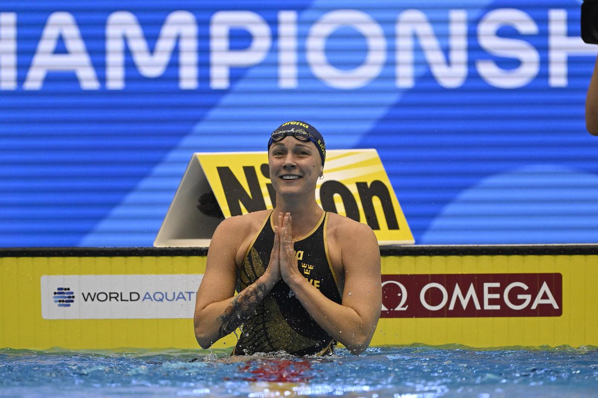 🇸🇪 Sarah Sjostrom fastest woman on earth!! 
Semifinals - 23.61 WR
Finals - 23.62 World Champion🥇😱

#AQUAFukuoka23