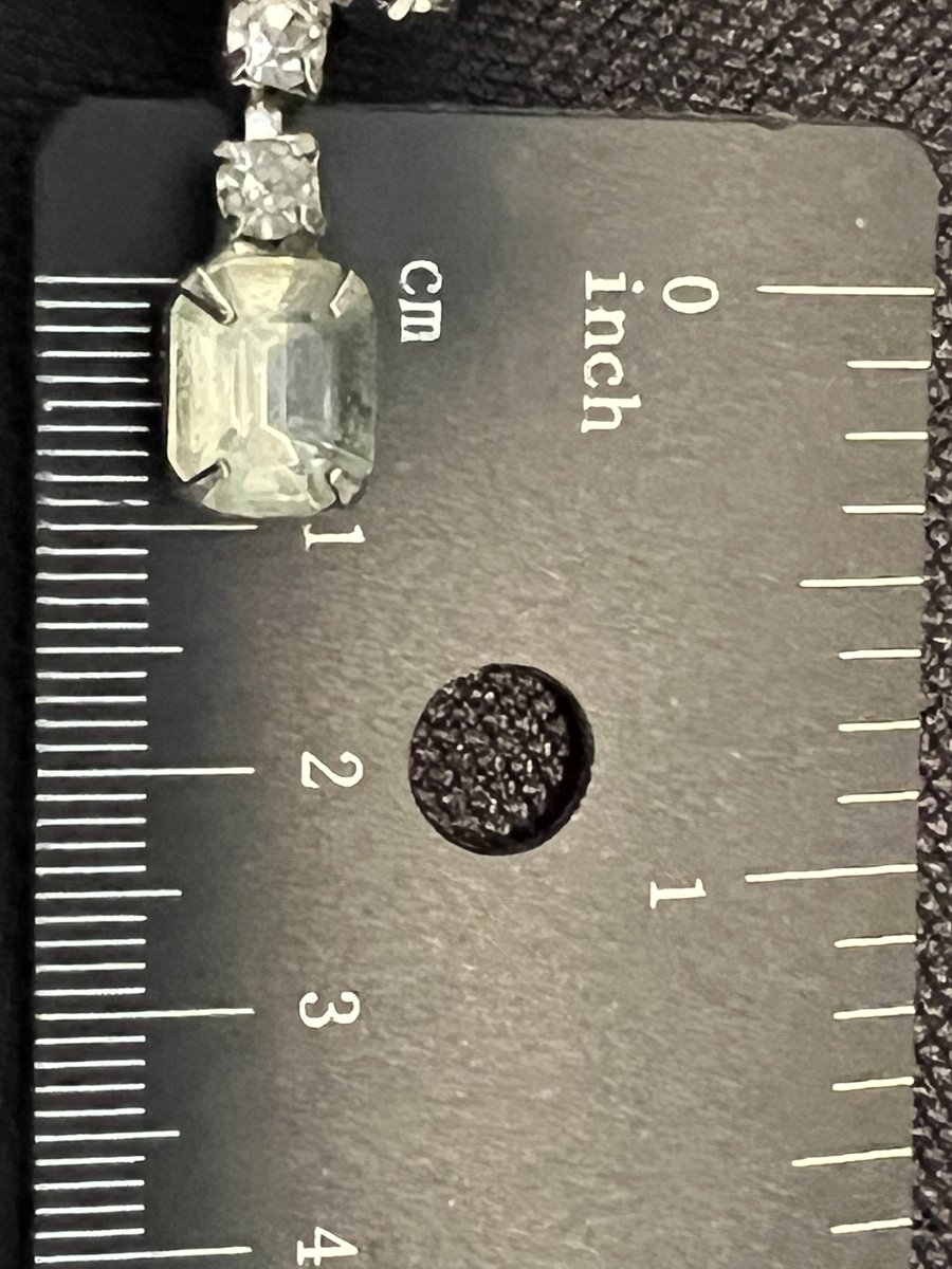 TeriE's tweet image. STUNNING #VINTAGE Rhinestone Jewely Clear Icy Necklace &amp;amp; Earrings 1" Emerald Cut Pendant #vintagerhinestones #vintagejewelry #Accessories #weddingfashion #bridal #partyfashion #glitzy #vintagestyle #estatejewelry #rhodiumplate #Glamorous  ebay.com/itm/2662408442… #eBay via @eBay