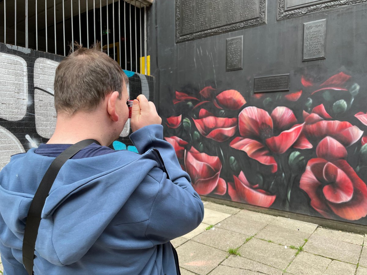 ComIntCare's tweet photo. Our Inclusive Volunteers are on a walking photography tour of Manchester! 📸

Led by @OpenEyeGallery, people we support developed their photography skills to take to the #Manchester2023 Allianz @Para_swimming World Championships 💪

Photography is for everyone!

@Sport_England https://t.co/DdLGFdZJIw