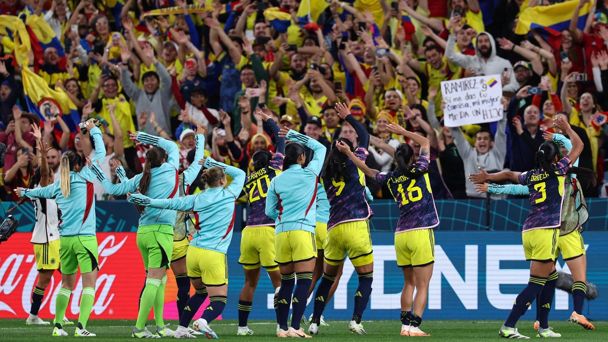 FIFAWWC's tweet photo. 👋👋👋 https://t.co/CM7leiSNhV