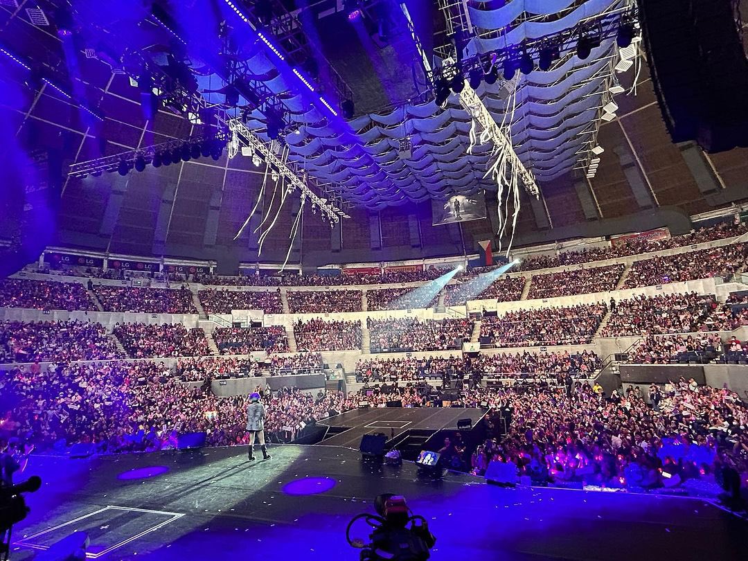 taengab's tweet photo. taeyeon in manila 💜

2018                                            2023 https://t.co/SLk2xqkkZS
