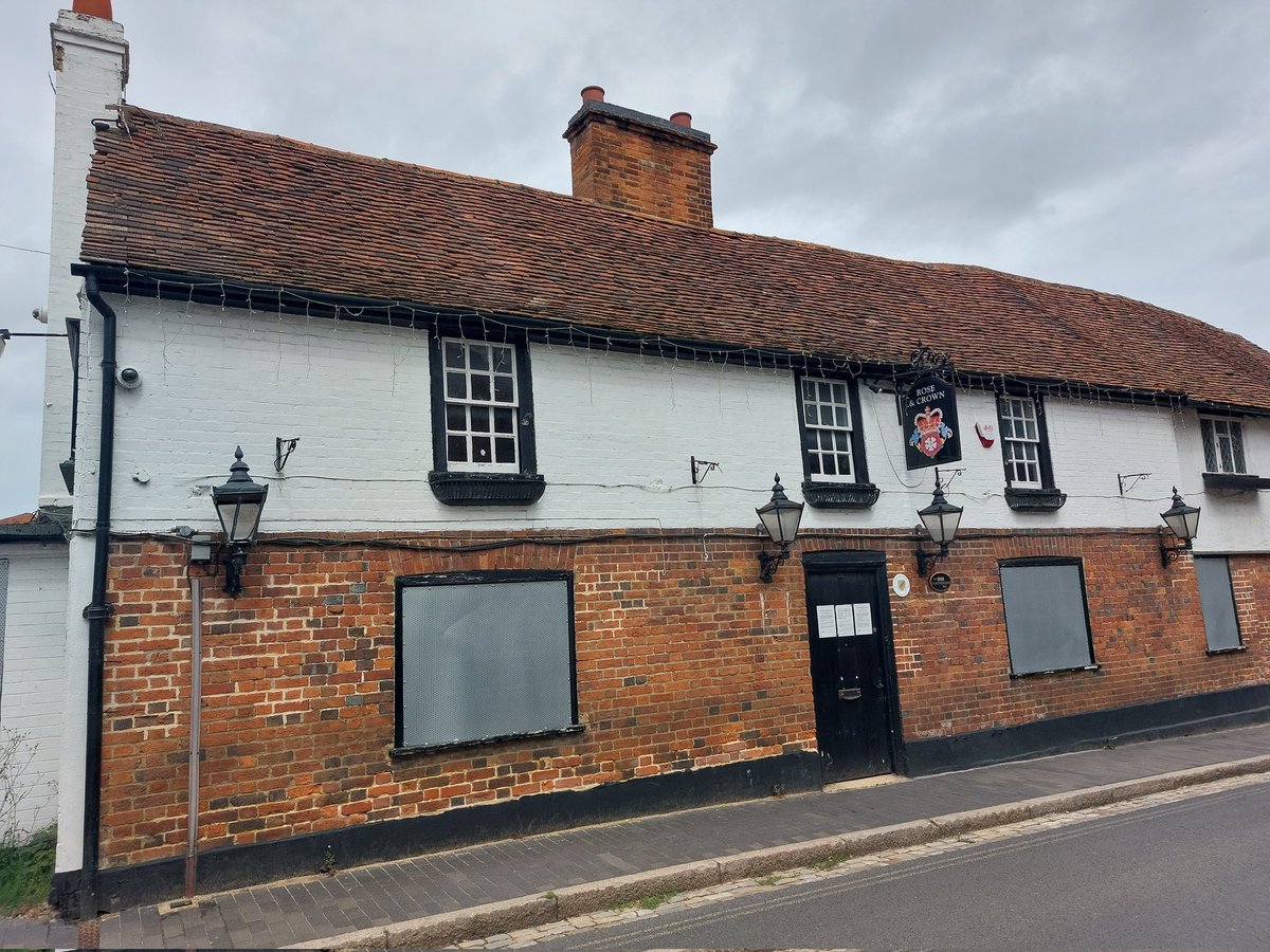 #lostPubs Rose and Crown St Albans. I could weep, though what else will it be used for?