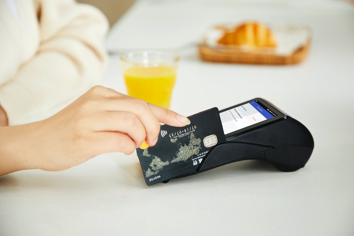BitceyRewards's tweet photo. Unlock the power of cryptocurrency rewards for your restaurant with Bitcey! Our cloud-based application seamlessly integrates with credit card terminals, allowing your customers to pay with their cards while receiving Bitcoin rewards in real time. https://t.co/OJidVFj5E7 https://t.co/PnV5dFQG7O