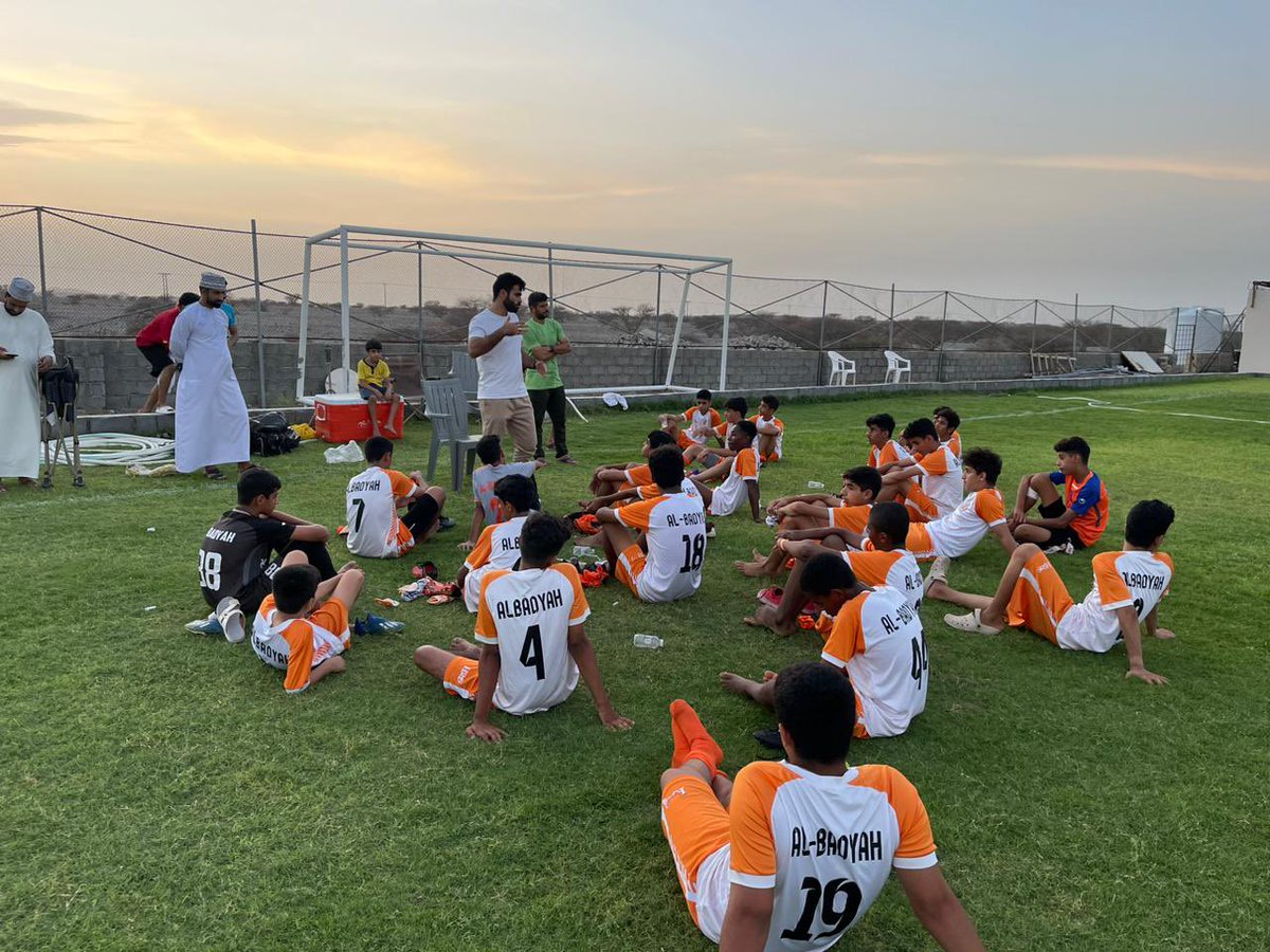 AlbadyahTeam's tweet photo. فريق الناشئين يأمل ُ في مواصلة نتائجه الإيجابية أمام  #فريق_عيني في الاختبار قبل الأخير من دور المجموعات في دوري #نادي_الرستاق للناشئين ٢٠٢٣.

📆اليوم 
🏟️ملعب الشبيكة
⏰ ٥:٣٠م https://t.co/lFslgeYVqs