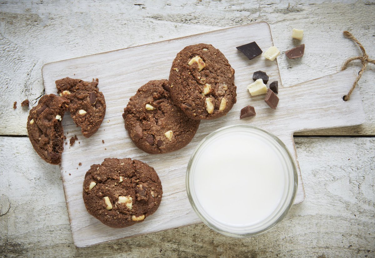 To dunk or not to dunk? 🥛🍪 Let us know in the comments below ⤵
 
#Prewetts #GorgeouslyGlutenFree