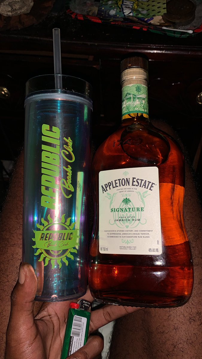 j_talibah's tweet photo. Worth every penny. ๐ฎโ๐จ
#RumPlease
@FeteRepublicJa
@iRealPedro
@southman__ https://t.co/CCp0wtvGZz