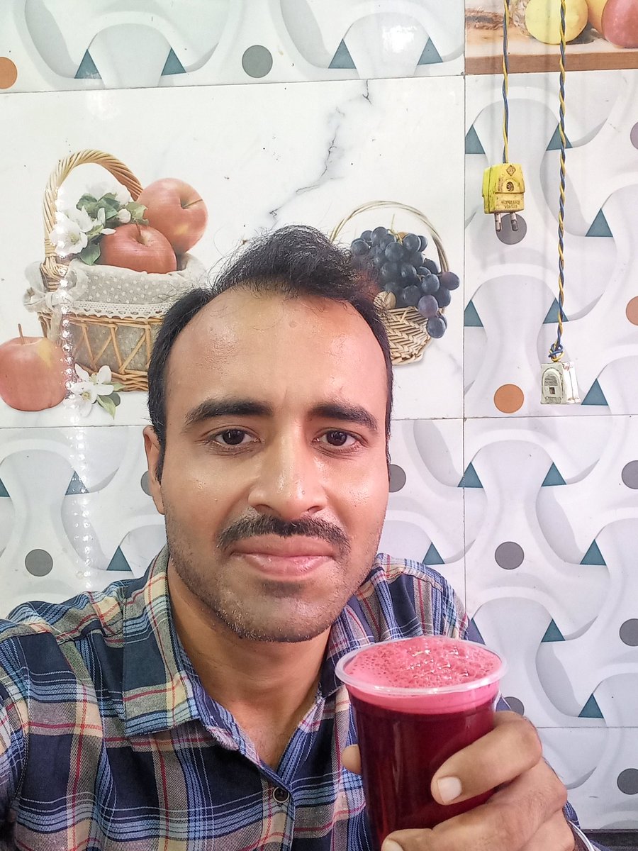 Chinmay69143437's tweet photo. Grow #immunity drink #चुकंदर #betroot #juice

पिछले एक हफ्ते से यात्रा,पैदल चलना,थकान से शरीर में थोड़ी energy low फील हो रहा था। सो drinking this 😊

उम्मीद है आप सब ठीक है मित्रों।
#sundayvibes #HealthyLiving #SelfCareSunday #BBNaijaAllStars #esenyurt #SpenceCrawford # https://t.co/GozmlKsXWY
