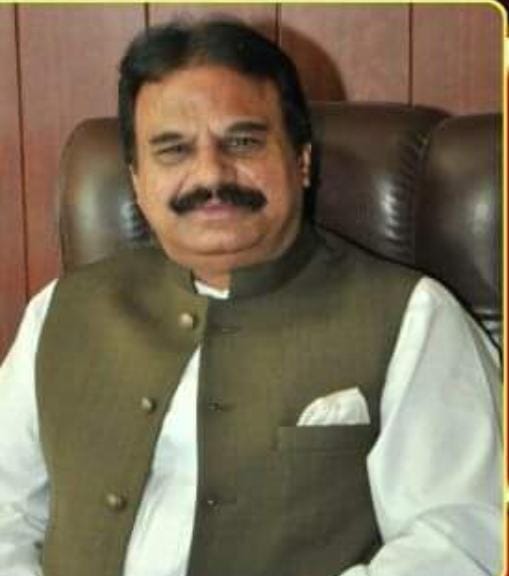 JanAli2022's tweet photo. ترقیاتی ادارہ مظفرآباد کے سابق چیرمیںن ملک ایاز نے اپنے، اپنے عزیزوں اور دوستوں کے نام پر غیر قانونی طور ہر  22 پلاٹ الاٹ کیے۔ ان میں سے 17 پلاٹ صرف لنگرہورہ اور ٹھوٹھہ سٹیلائٹ ٹاونزز میں الاٹ کیے گیے۔  پاکستان کی امداد سے زلزلہ متاثرین کے ٹاونز کے لیے 275 ایکٹر زمین خریدی تھی۔ https://t.co/Suz43ZhGp5
