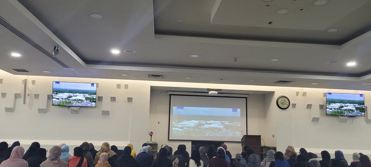 LajnaPVLCanada's tweet photo. Full hall at bait ul Islam mosque as members await for  international bait
#JalsaUK https://t.co/P3OQWYwBqs