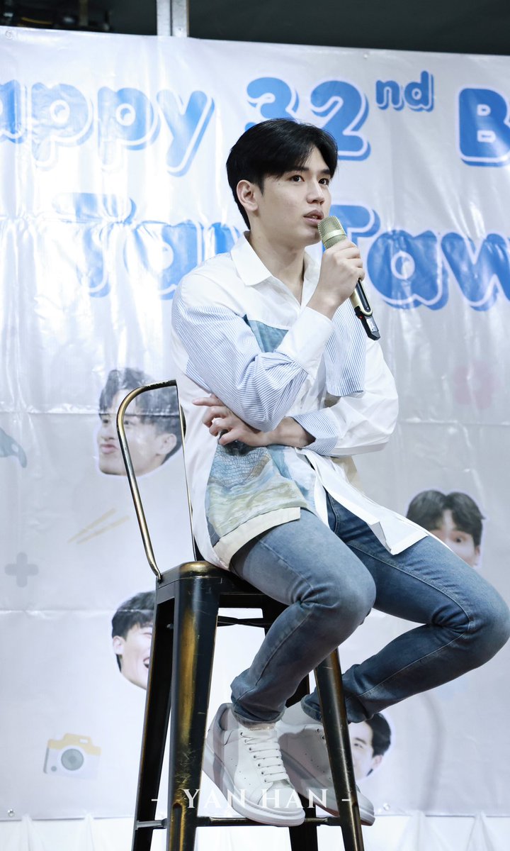 YanHantaynew's tweet photo. Love each other 💙🤟🏻
#Taytawan32ndBirthdayCharity
#เตนิว #Tawan_V #Newwiee 
@Tawan_V @new_thitipoom https://t.co/OrQEqLcp8L