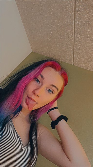 RT and I'll send you a video! 🐱💦 Ask for a menu! 😘 #SellingContent #BUYINGCONTENT #Findom #paypig #paypiggieswanted<a href="/tag/teen"class="tags"><span>#teen</span></a><a href="/tag/porn"class="tags"><span>#porn</span></a><a href="/tag/daddysgirl"class="tags"><span>#daddysgirl</span></a><a href="/tag/horny"class="tags"><span>#horny</span></a><a href="/tag/pigtails"class="tags"><span>#pigtails</span></a><a href="/tag/findom"class="tags"><span>#findom</span></a>