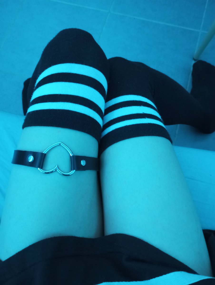 LeFemboyGay's tweet photo. Pourquoi j'ai mis mes jambes comme cela xD

Why i put my legs like this xD

#femboy #gay #femboyfriday #thigh #france https://t.co/ALQcvSwPpX