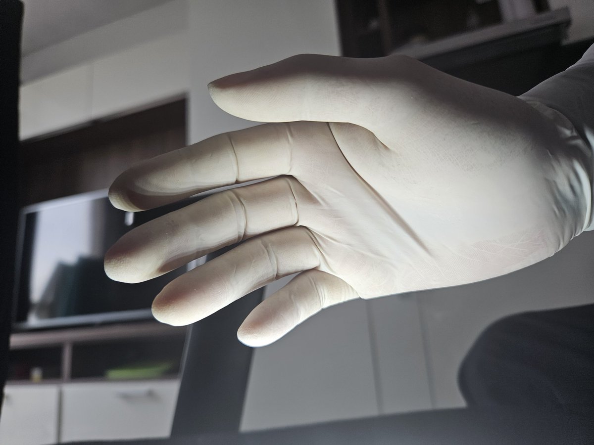 surgicalgl2's tweet photo. #surgicalgloves #gloveslatex #latex #sterilegloves #gloves #fetish #latexfetish #putgloves https://t.co/qicQFxF7qs
