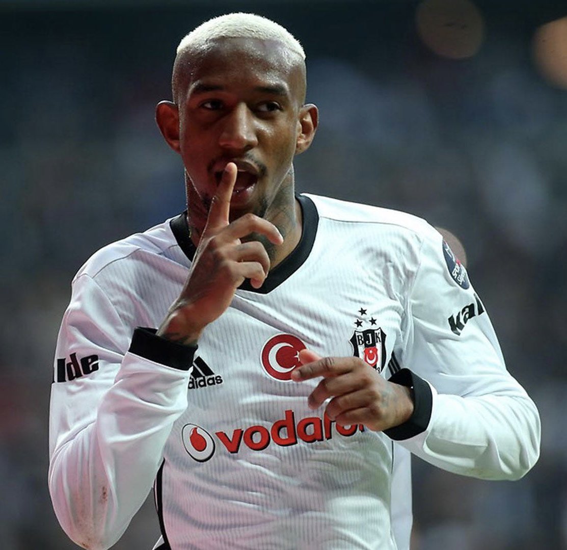 Talisca transferi, forma satışlarını patlatır. Maaşını taraftar karşılar.

Camiadaki umutsuzluğu kırar. Psikolojik üstünlük sağlar.

Yönetim ve taraftar arasındaki buzları eritir. Kenetler.

Beşiktaşlı iş adamlarından destek yoksa taraftara güvenilmeli.

AT94 her şeyi değiştirir.