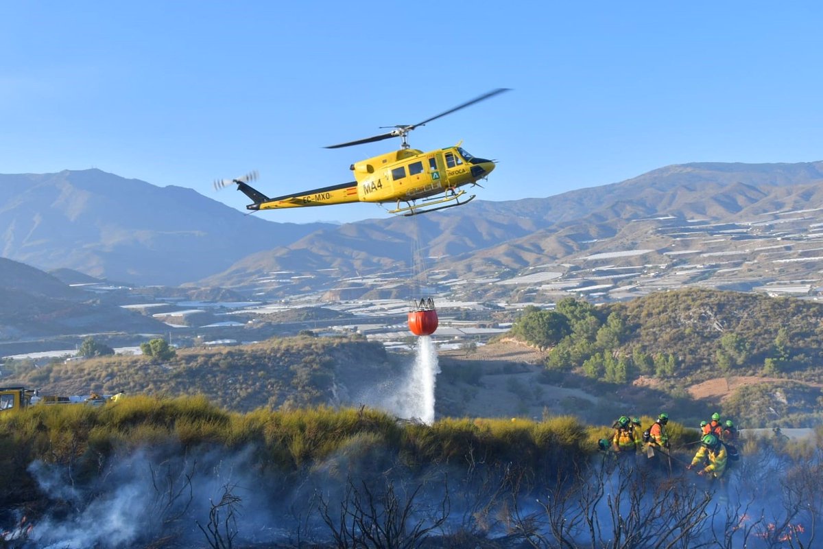 Declarado un incendio forestal en el paraje La Hiedra de Antequera

andaluciactual.com/declarado-un-i…
