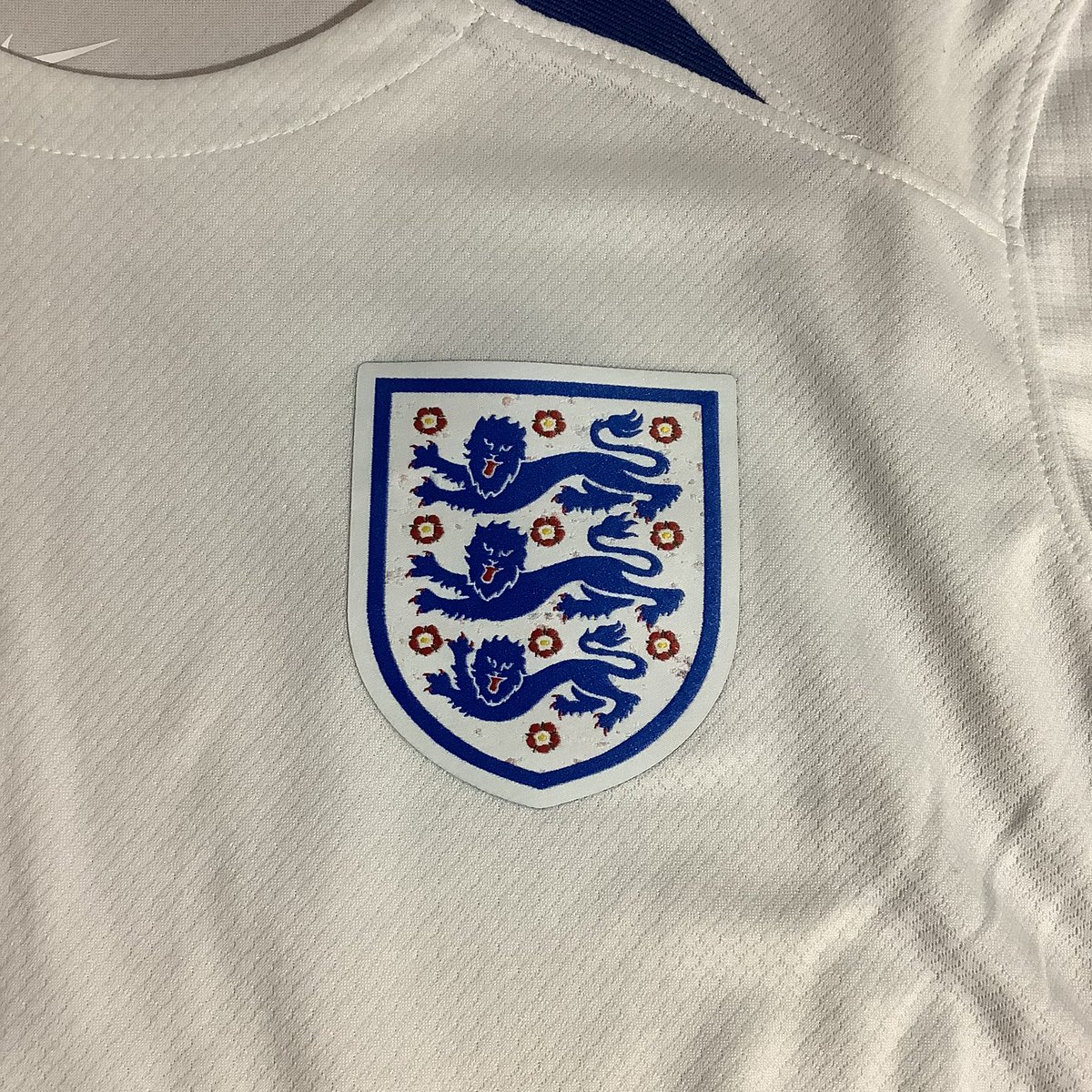 Fans_TLH's tweet photo. #FTLH Lynn Loud with the @Lionesses home kit shirt of the FIFA Women’s World Cup 2023. 🏴󠁧󠁢󠁥󠁮󠁧󠁿⚽️
Tbh, I loved the template and the minimalist details. ✨

#TheLoudHouse #LynnLoud #myart #fanart #Nickelodeon #Lionesses https://t.co/5JbyYZWM2G