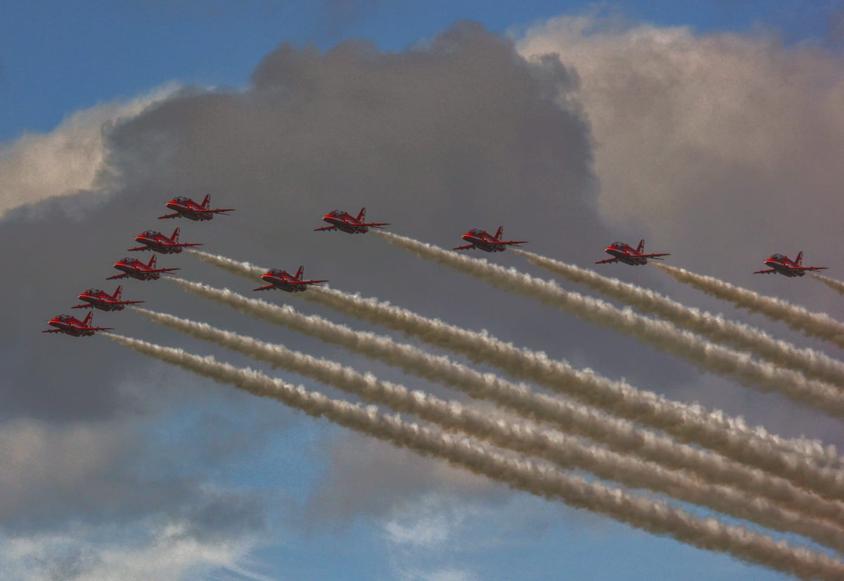 dublinmountain3's tweet photo. @rafredarrows Quick flyby at Baldonnell yesterday. https://t.co/UQnepwrdMo