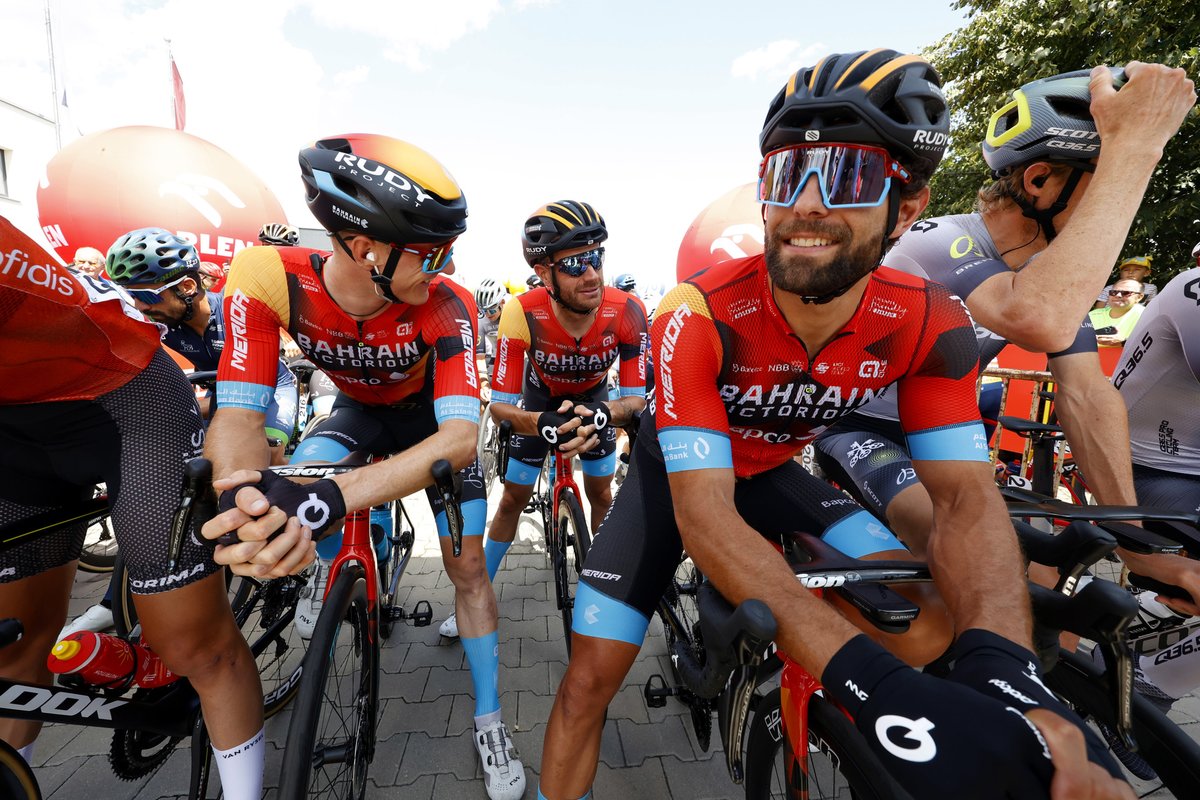 Team Bahrain Victorious (@bhrvictorious) on Twitter photo ๐ต๐ฑ #TDP2023
๐ All smiles at the start of stage 2 <a href="/Tour_de_Pologne/">Tour de Pologne</a>
#RideAsOne #rideforGino
๐ธ <a href="/SprintCycling/">SprintCycling</a> ๐ต๐ฑ #TDP2023
๐ All smiles at the start of stage 2 <a href="/Tour_de_Pologne/">Tour de Pologne</a>
#RideAsOne #rideforGino
๐ธ <a href="/SprintCycling/">SprintCycling</a>