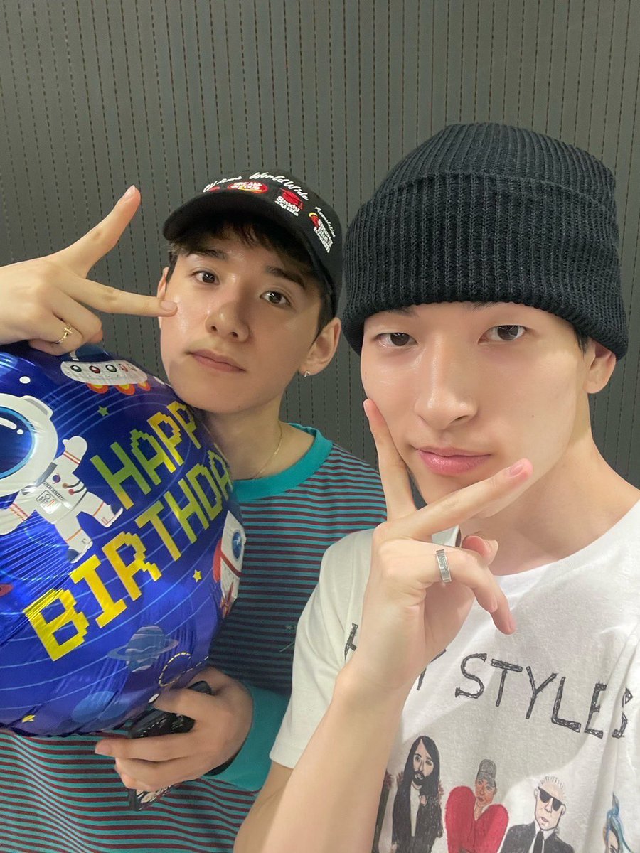 [#金城碧海]
K5 &amp; SKY👀

happy k-5！！！

#JO1 #KINJOSUKAI