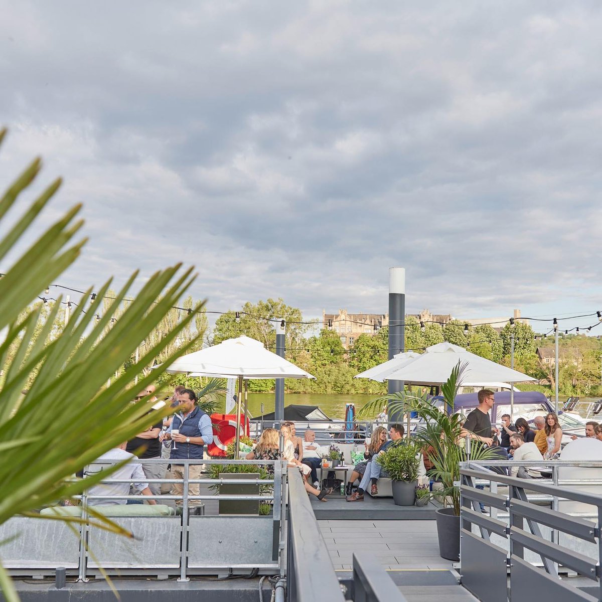 FHRHAUS2's tweet photo. Jetzt schon vormerken:
SEASON CLOSING DER SUMMER RESIDENCE im FÄHRHAUS in #Koblenz an und auf der #Mosel.
Am 08.09.2023 feiern wir das Season Closing der FÄHRHAUS-Summer-Residence.
@FHRHAUS2 @eike_gethmann #moseltal https://t.co/UNMScJ24Qp